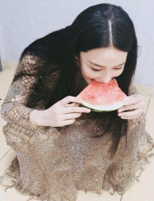 天津吃瓜裙,吃瓜裙潮流解析